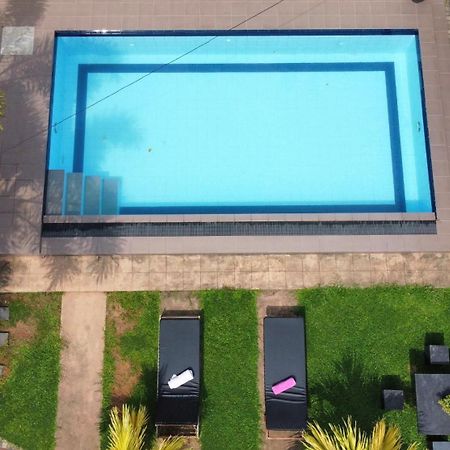 Grand Royal Villa Негомбо Экстерьер фото